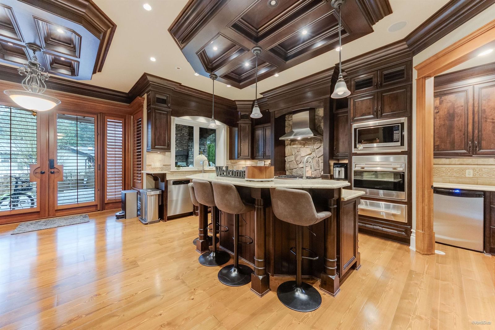 Listing Image 12