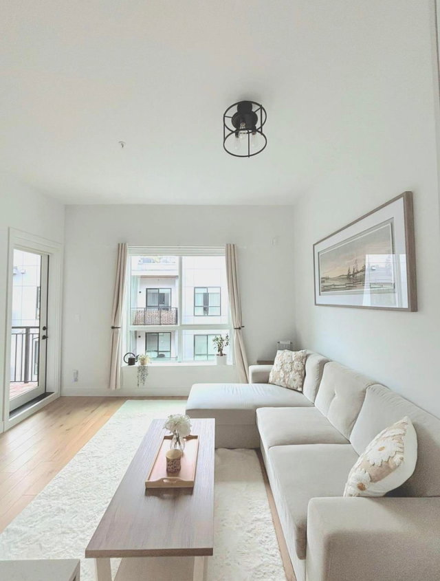 628 - 55 Klahanie Drive