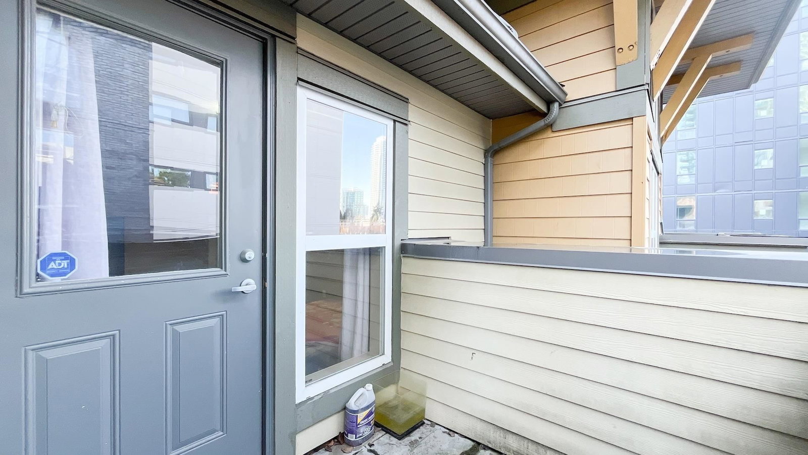 Listing Image 18