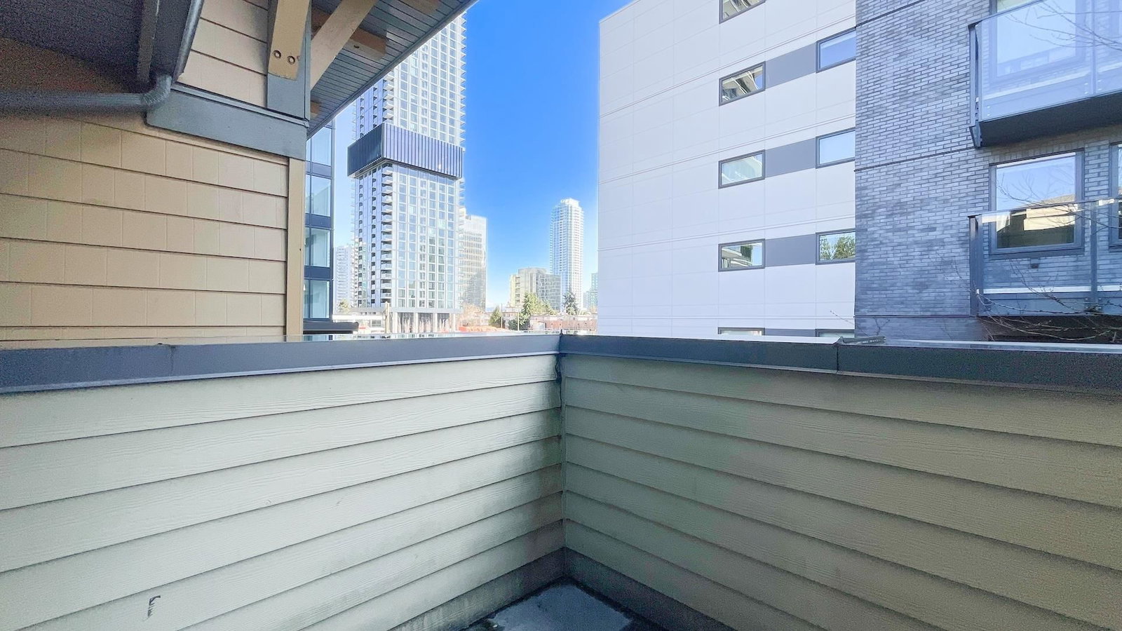 Listing Image 19