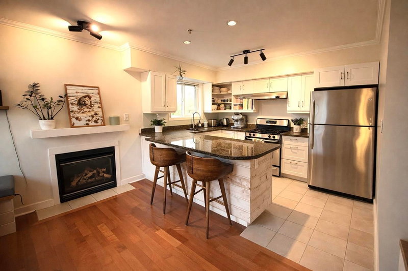 1233 Main Street #6, Squamish, British Columbia