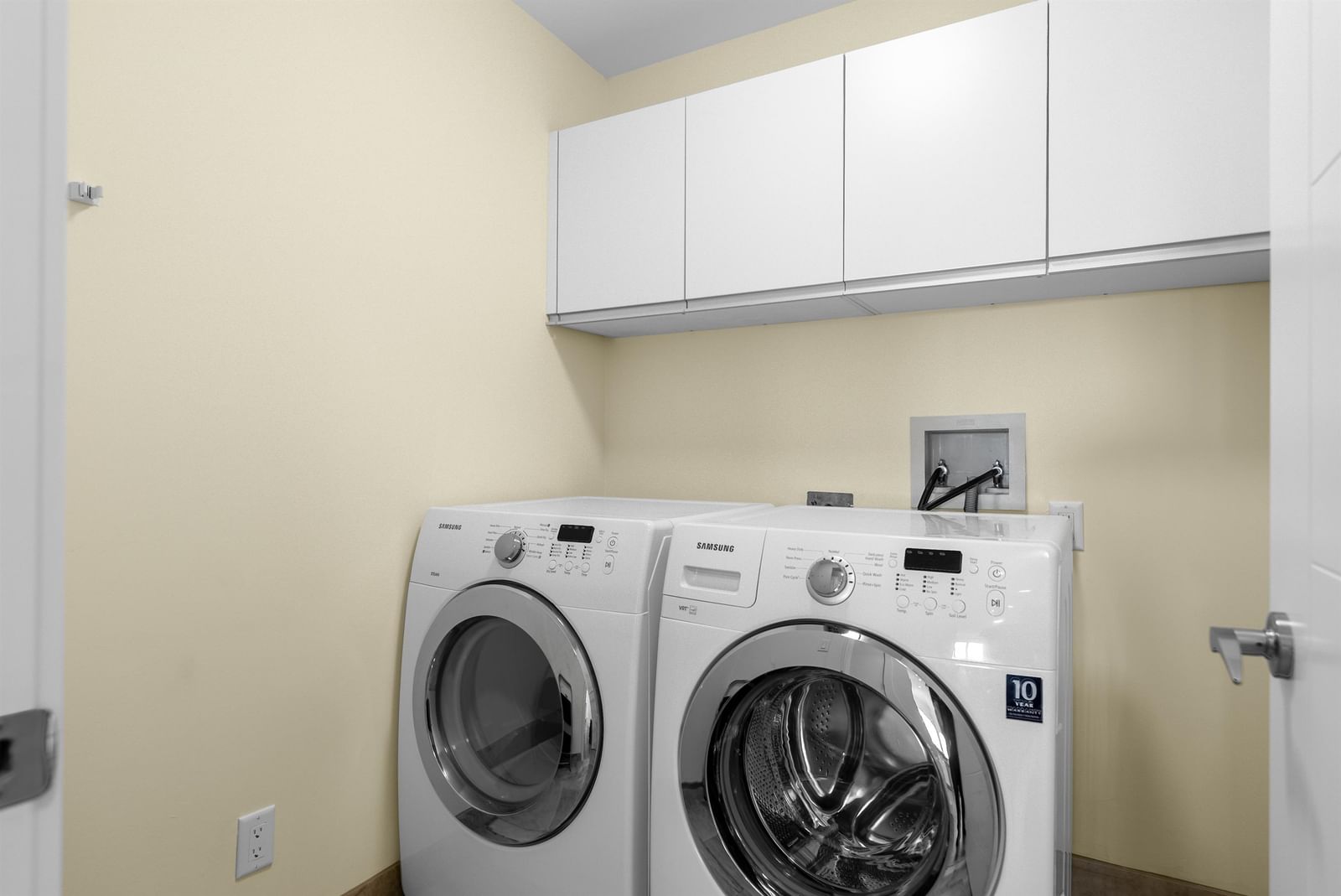 Listing Image 20