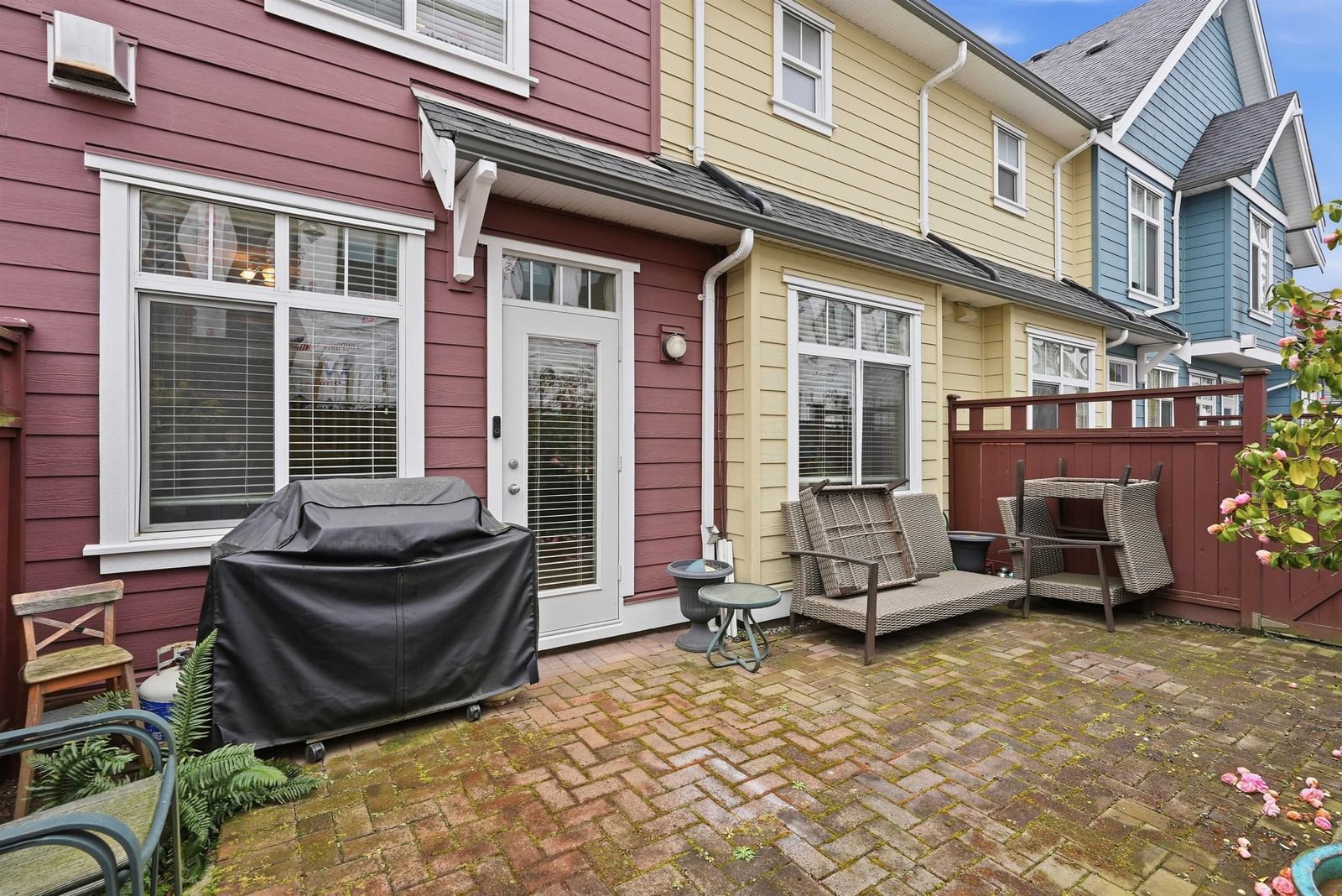 Listing Image 19