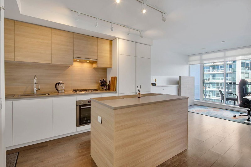 1710 - 652 Whiting Way, Coquitlam, V3J 0K3 | Image 2