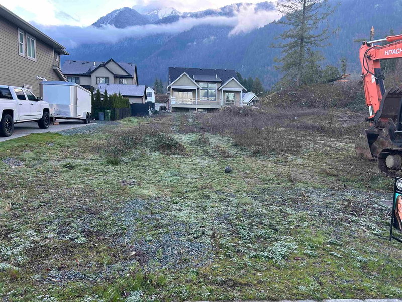 10010 Magnolia Place, Chilliwack, V0X 1X1 | Image 3