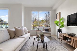 2 - 533 3rd Street E