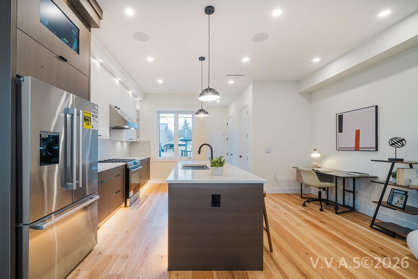 Listing Image 13