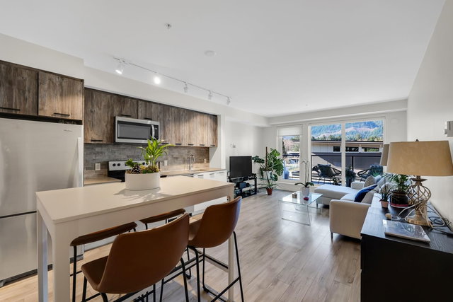 305 - 38013 Third Avenue