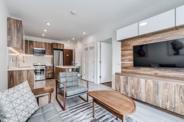 204 - 1168 Pendrell Street