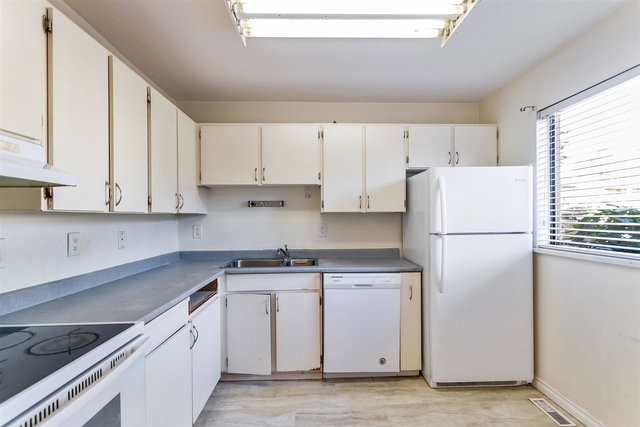 80 - 2905 Norman Avenue