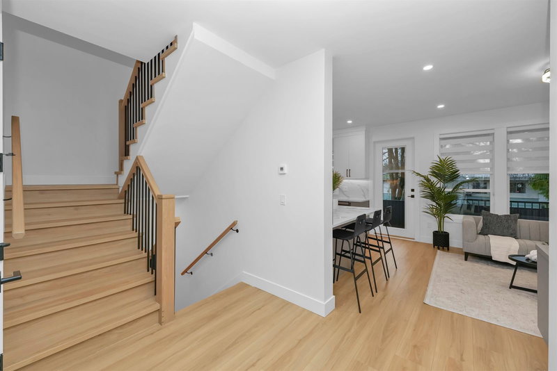 7 - 2168 Vinewood St Street, Abbotsford, V2S 3S4 | Image 3