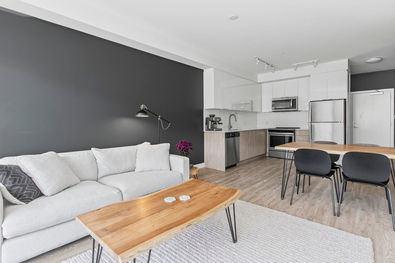 417 - 37881 Cleveland Avenue, Squamish, V8B 0Z7 | Image 2