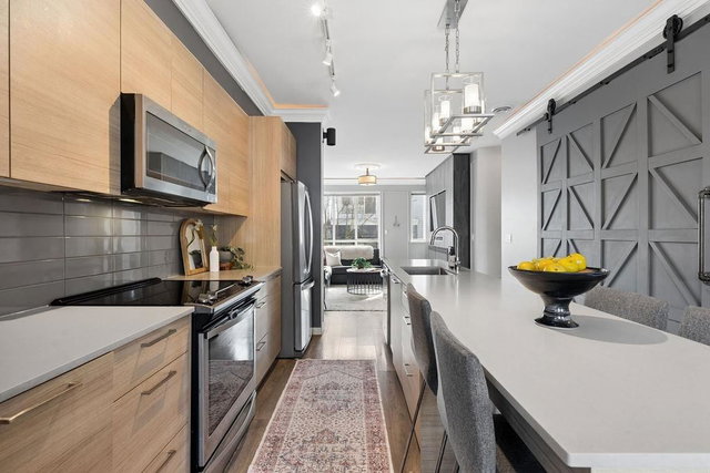 701 - 18505 Laurensen Place