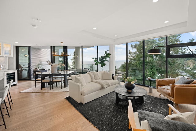 602 - 14825 Thrift Avenue