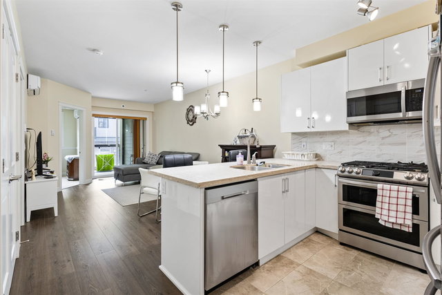 206 - 8538 203a Street