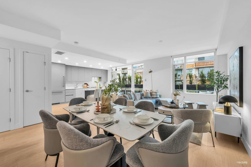 301 - 1331 Marine Drive, West Vancouver, V7T 1B6 | Image 2