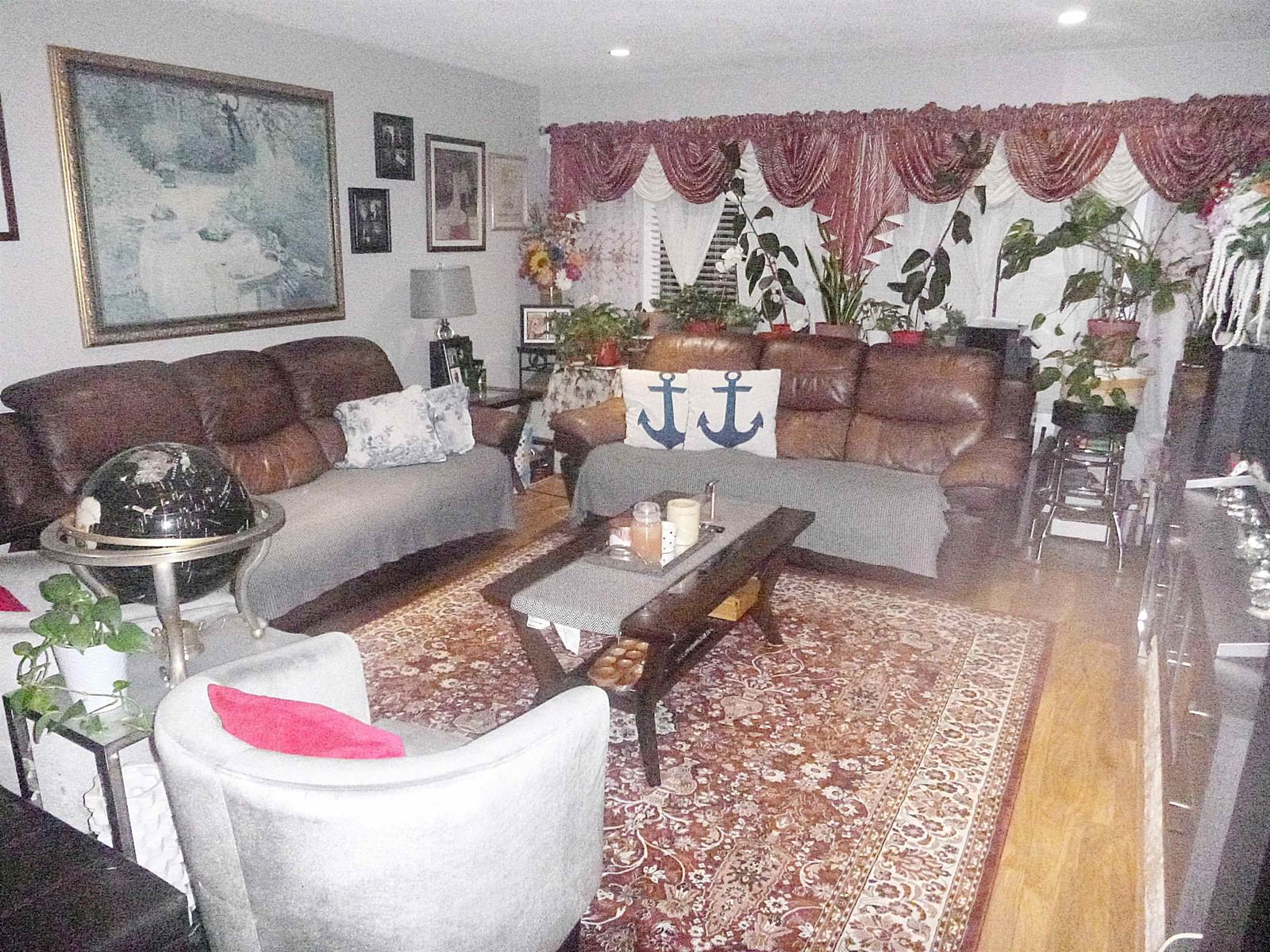Listing Image 10