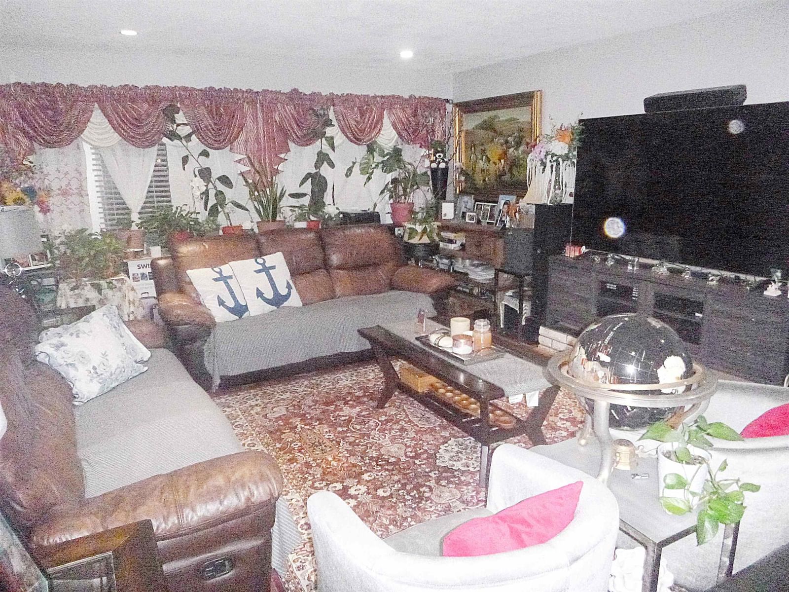 Listing Image 11