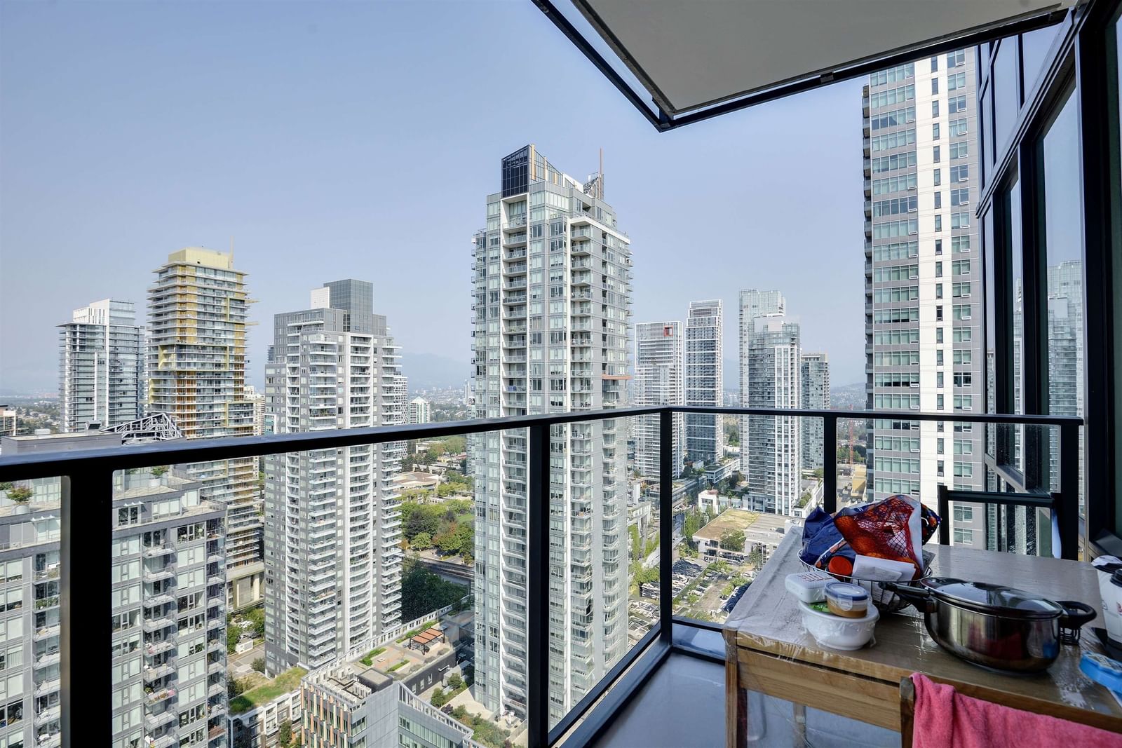 Listing Image 11