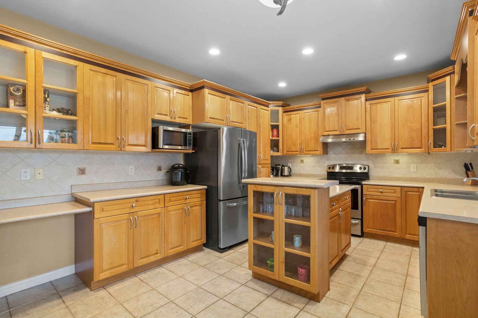 Listing Image 12