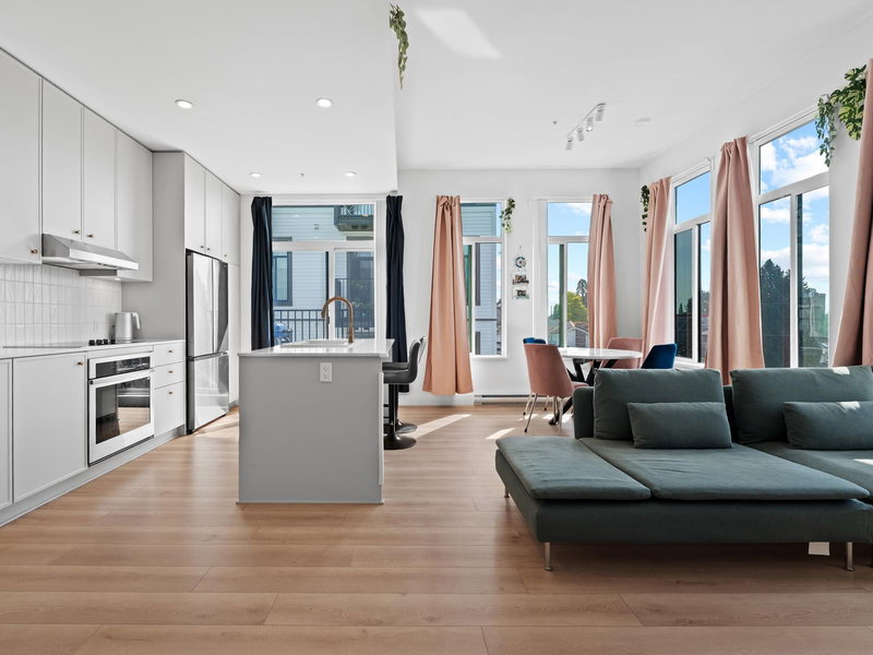 405 - 708 Edgar Avenue, Coquitlam, V3K 0H3 | Image 3