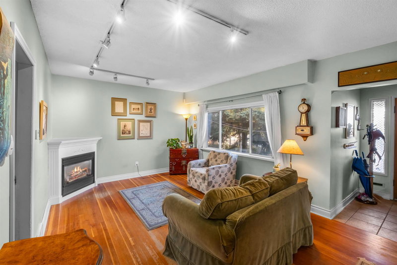 521 Garfield Street, New Westminster, V3L 4A6 | Image 2