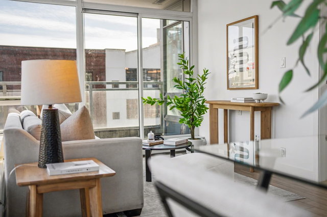 305 - 1775 Quebec Street