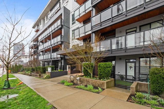 203 - 707 Como Lake Avenue