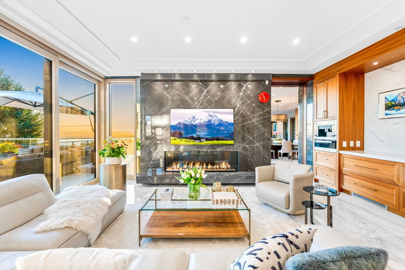 1036 Eyremount Drive, West Vancouver, V7S 2B3 | Image 3