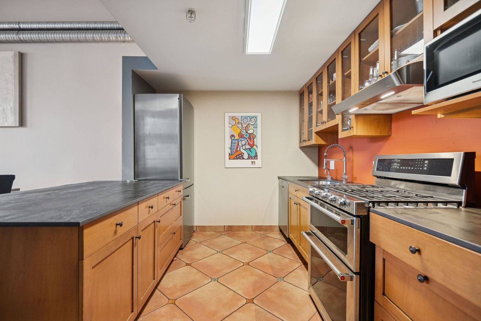 Listing Image 13