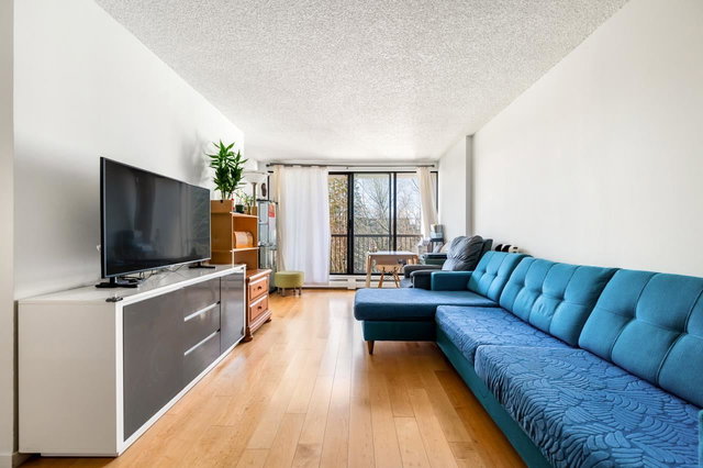 304 - 7100 Gilbert Road