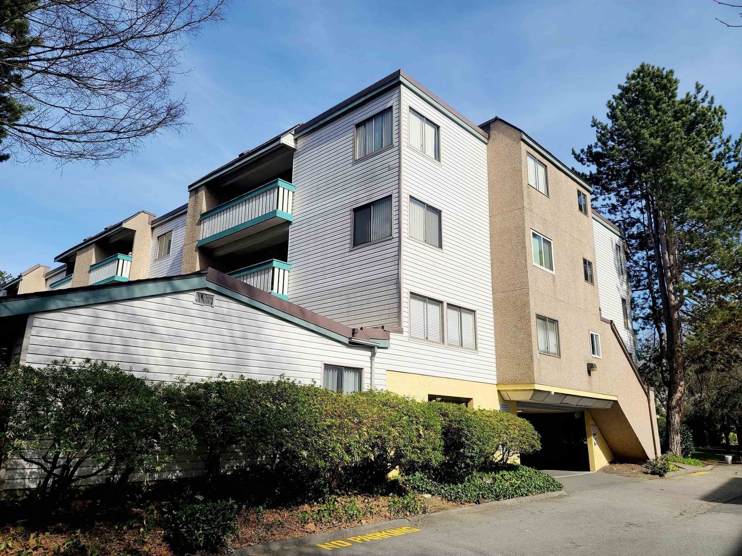 Listing Image 15