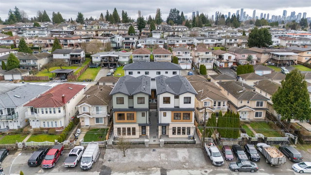 5 - 5406 Manor Street