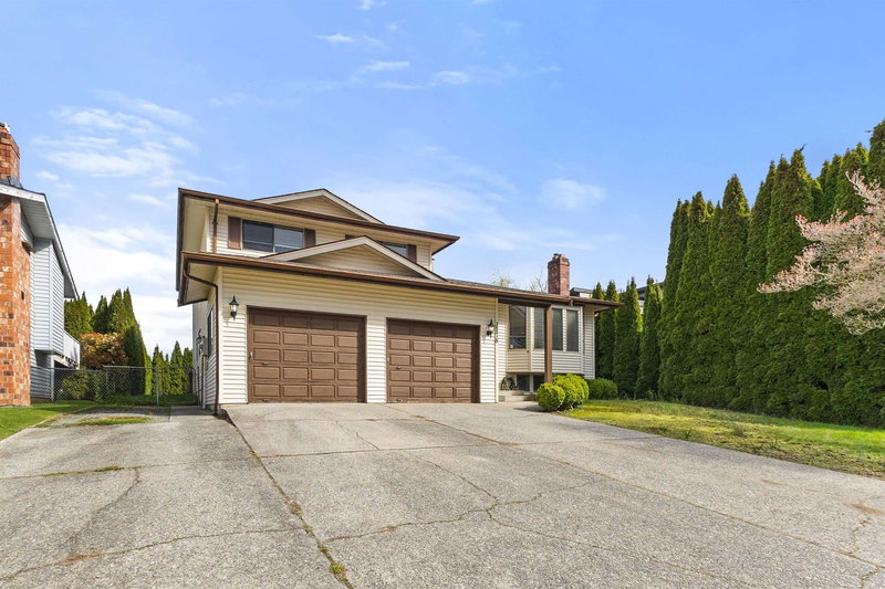 3778 Nanaimo Crescent, Abbotsford, V2T 4Z8 | Image 2