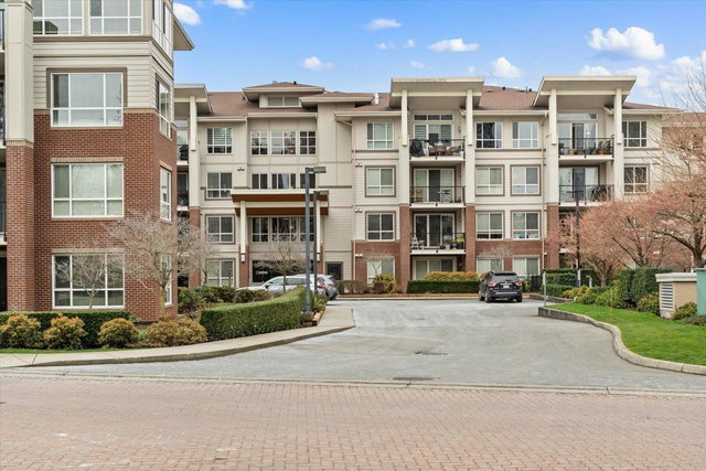 402 - 3192 Gladwin Road