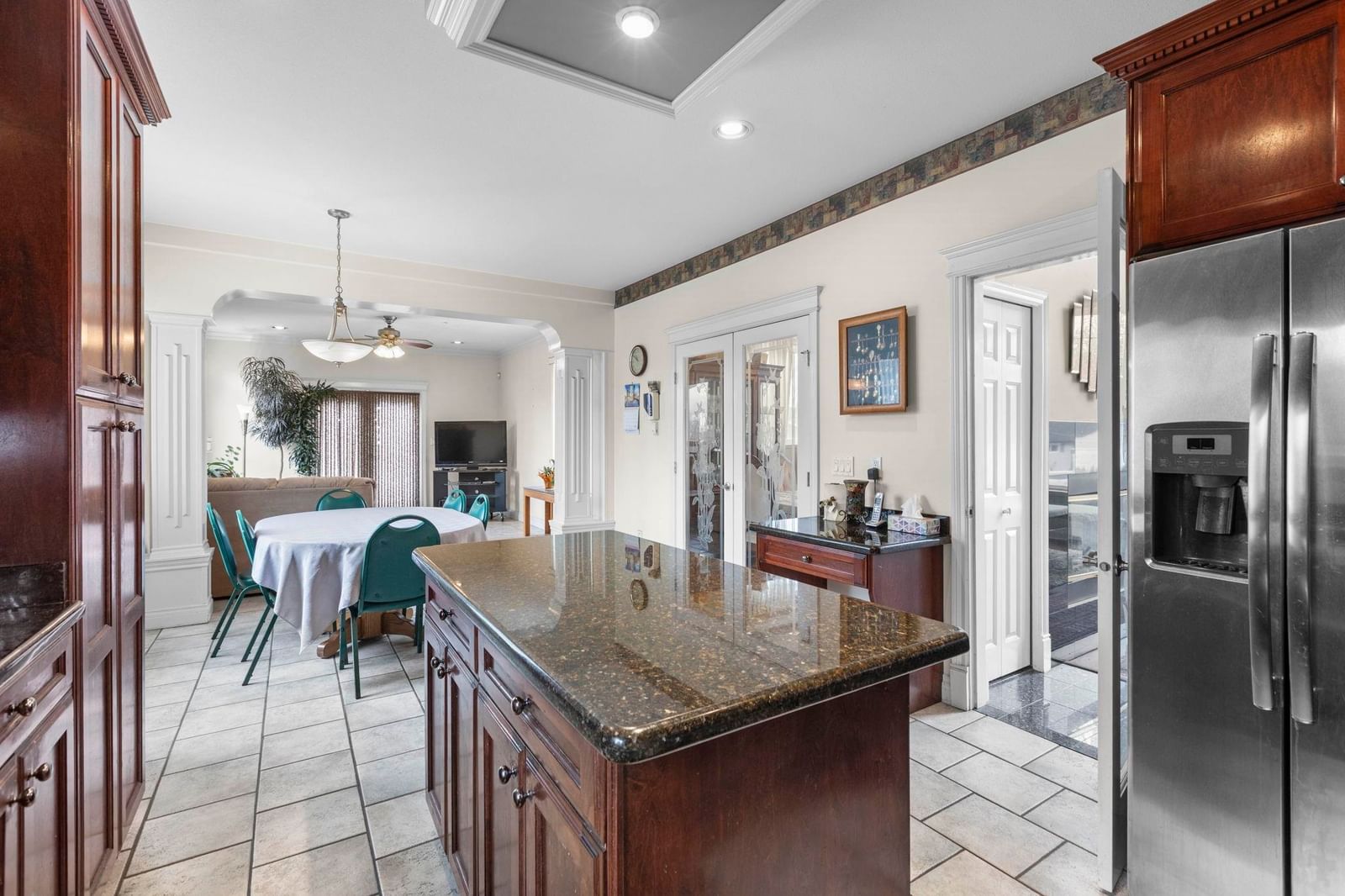 Listing Image 10