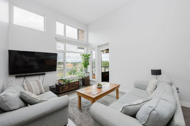 404 - 875 Gibsons Way