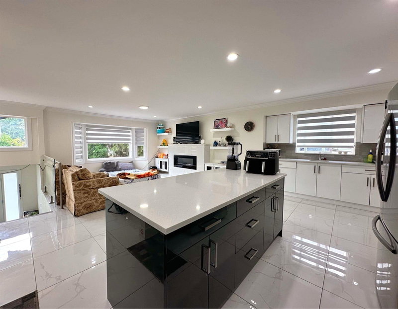 13017 64 Avenue, Surrey, V3W 1X8 | Image 2