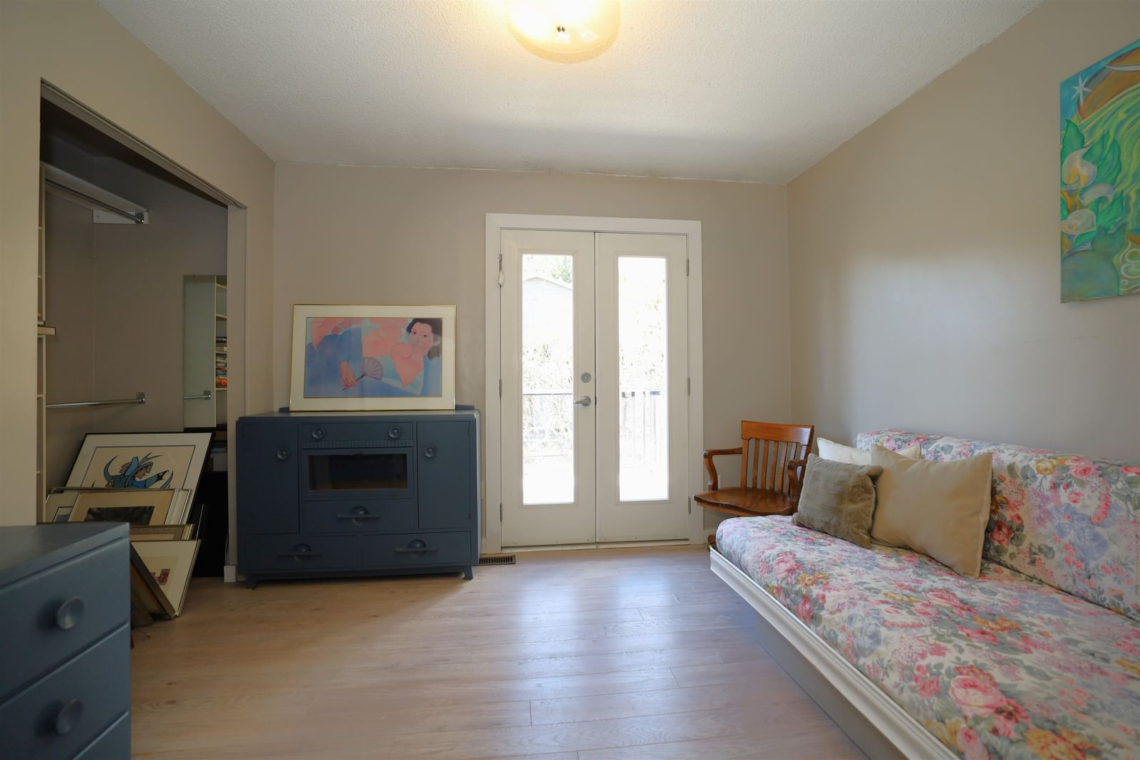 Listing Image 16