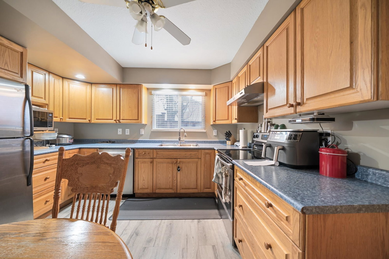 Listing Image 15