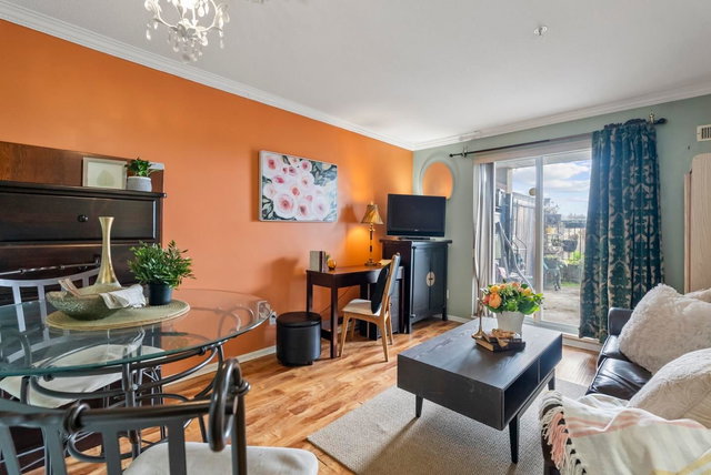 202 - 868 Kingsway Way