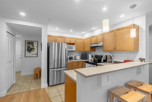 302 - 333 1st Street E