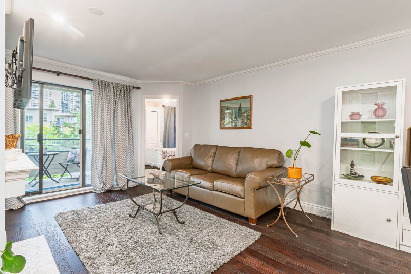 305 - 2925 Glen Drive