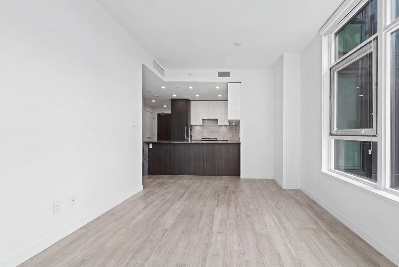 907 - 5333 Goring Street, Burnaby, V5B 3A2 | Image 3