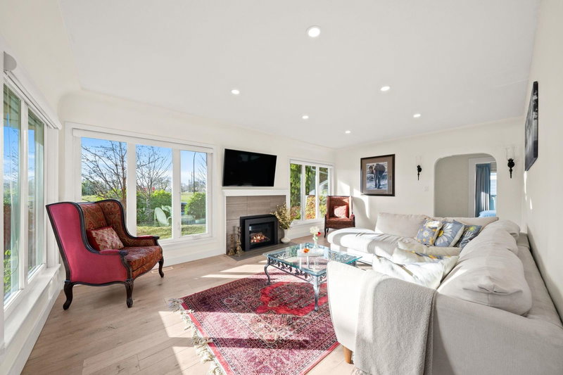 1436 Grand Boulevard, North Vancouver, V7L 3X7 | Image 2