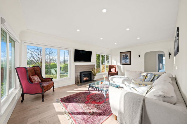 1436 Grand Boulevard