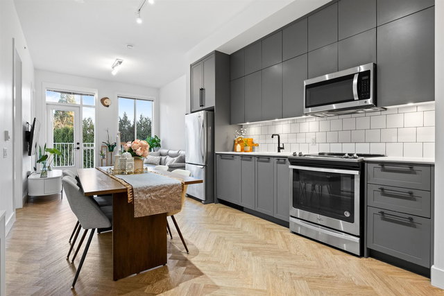 425 - 14968 101a Avenue