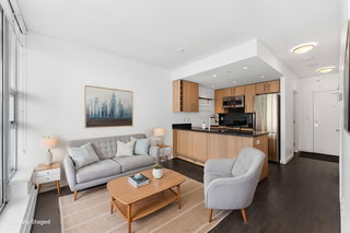 701 - 1708 Columbia Street