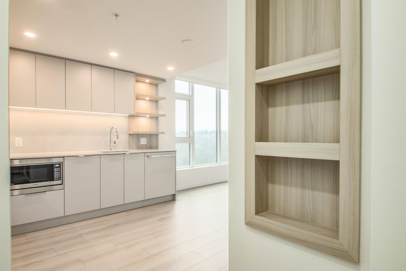 1908 - 311 Alderson Avenue, Coquitlam, V3K 0K3 | Image 3