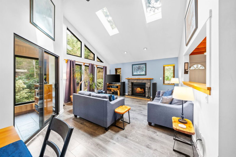 576 Cowan Road